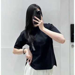 Aó thun xẻ tà