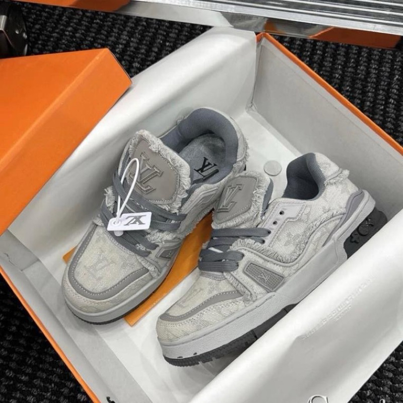 Giày LV Traner #54 Xám Grey Canvas Lai Au Nam Nữ Cao Cấp Tất/vớ trắng cao cổ xịn