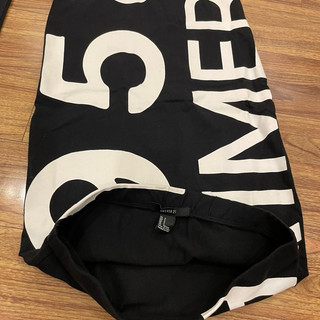 Chân váy ôm Forever21