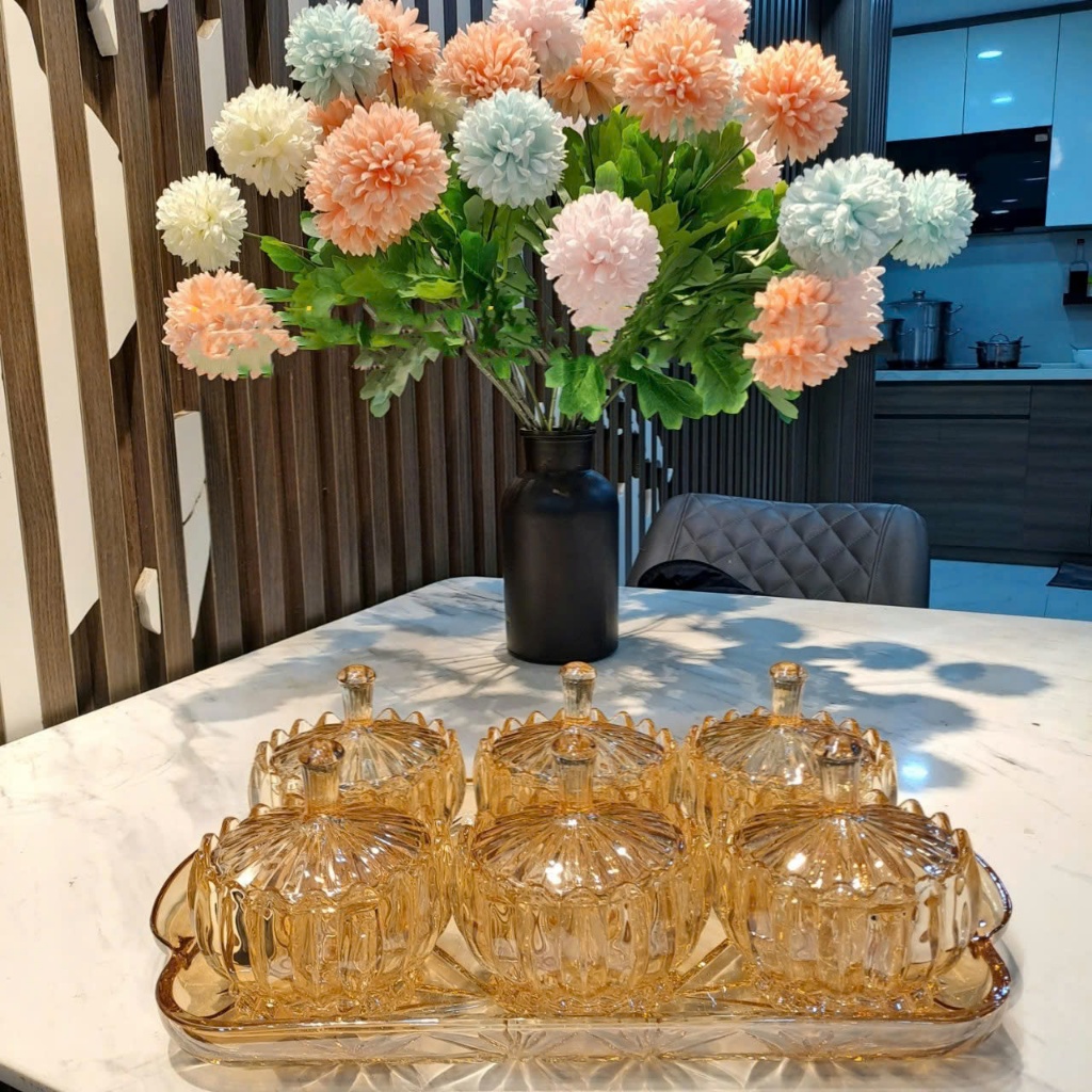 Bộ khay hũ mứt tết thủy tinh sang trọng .