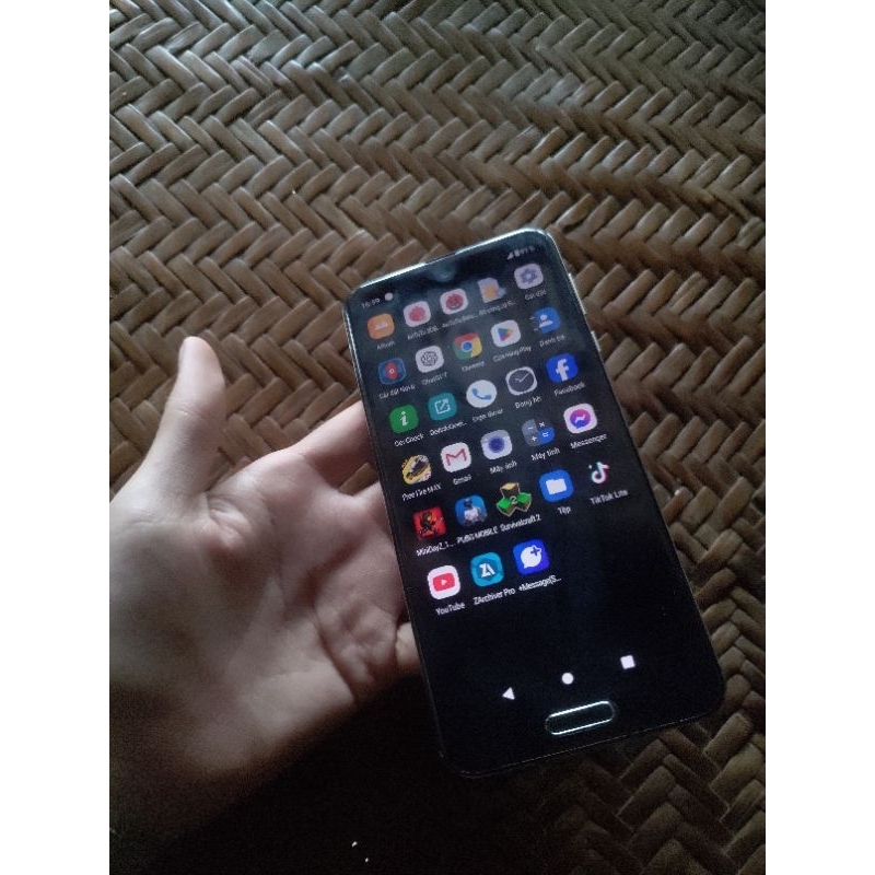 sharp aquos r2 android 10 chip 845 ram4/64 tăng quạt tản nhiệt đt màn hình ám hồng nền trắng mới thấ