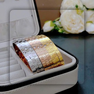 VÒNG TAY CATIER BẢNG MỎNG