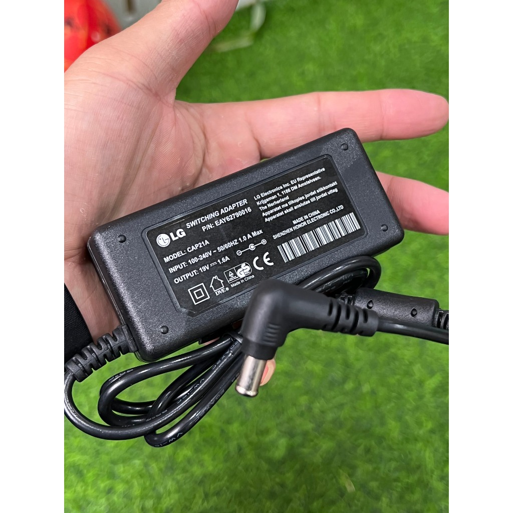 Dây nguồn Màn Hình Máy Tính LG 24MP500