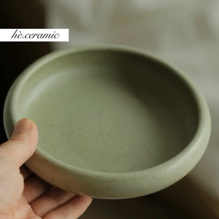 HÈ.CERAMIC / Dĩa gốm có vành bầu màu xanh lục. Dĩa gốm Green Jade men lục độc đáo.