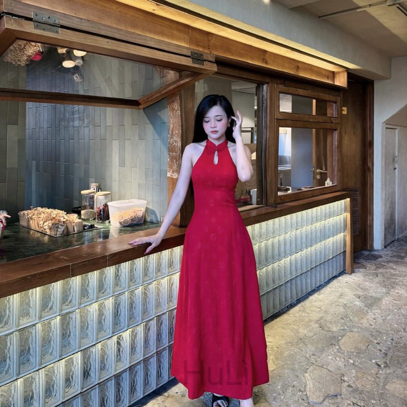 Emi Dress- ĐẦM YẾM CỔ TÀU HỞ LƯNG DÁNG DÀI TIỂU THƯ | Emi Dress | HuLì | BigBuy360 - bigbuy360.vn