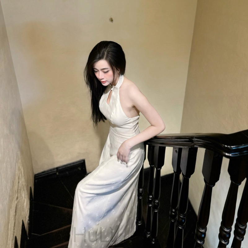 Emi Dress- ĐẦM YẾM CỔ TÀU HỞ LƯNG DÁNG DÀI TIỂU THƯ | Emi Dress | HuLì | BigBuy360 - bigbuy360.vn