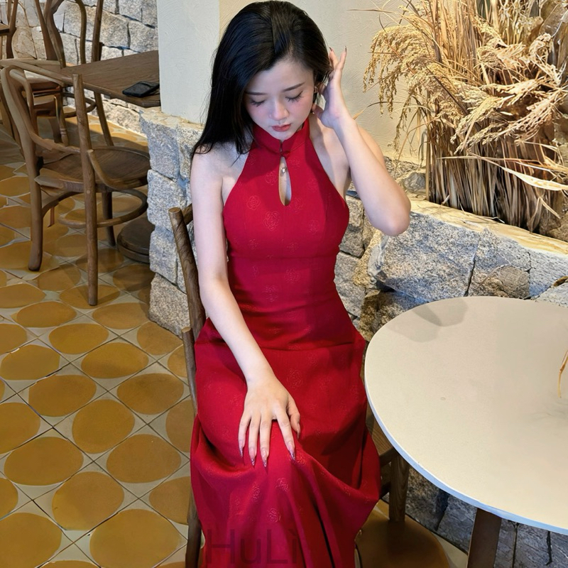 Emi Dress- ĐẦM YẾM CỔ TÀU HỞ LƯNG DÁNG DÀI TIỂU THƯ | Emi Dress | HuLì | BigBuy360 - bigbuy360.vn