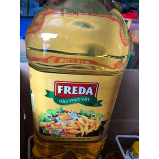 Dầu ăn  thực vật  FREDA 2 lít .