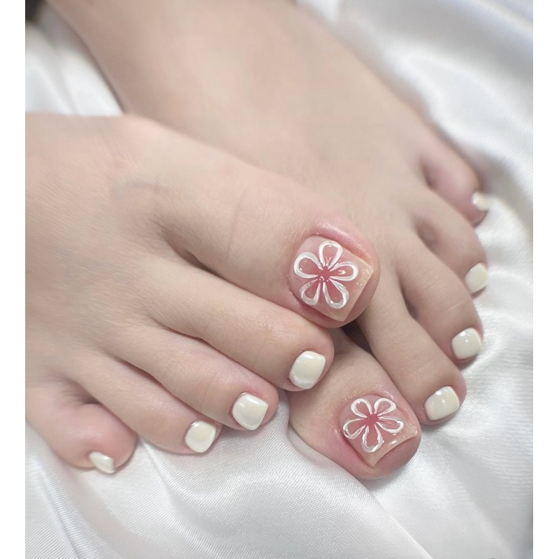 Nail chân thiết kế theo yêu cầu