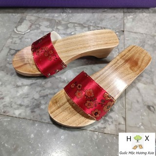 Guốc Gỗ Guốc Mộc Cao 5 Phân Quai Gấm Lụa ( đế cao su 2 lớp )
