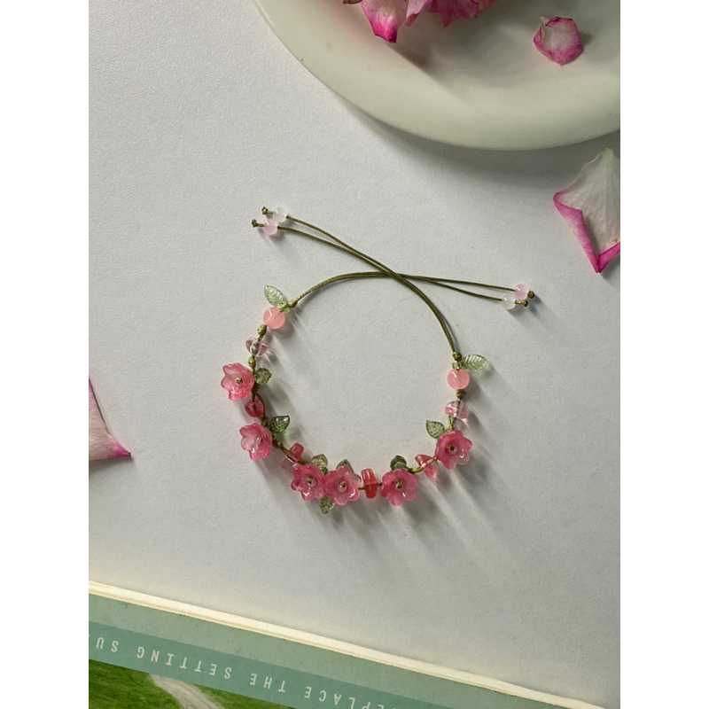 [Linh Lan] Vòng tay Linh Lan màu hồng đậu by Tiệm Của Mieo