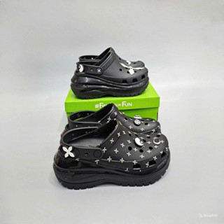Dép mega crush black compass unisex tặng kèm jibbitz charm 3D, sục đế cao 7 phân nam nữ cao cấp