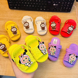 Dép tổ ong có quai sau cho bé hình thỏ labubu siêu nhẹ dễ thương cho bé tập đi