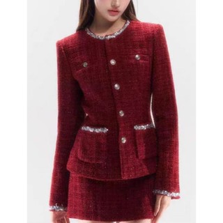 (Sẵn M,L) Set dạ tweed tông đỏ kim sa - Áo khoác dạ cổ tròn viền kim tuyến khuy kim loại - Chân váy bút chì ngắn