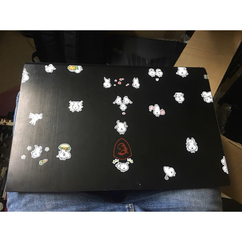 VỎ MSI GF75 ZIN THÁO MÁY .