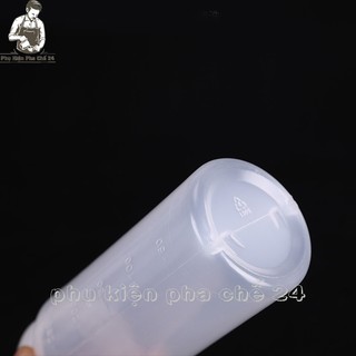 Bình nhựa bơm có vạch chia