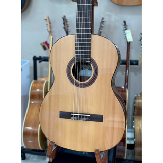 Guitar Classic Cordoba C5 CD Top Cedar Solid (Mặt sẫm) - Thân Nguyễn Music Phân Phối Chính Hãng