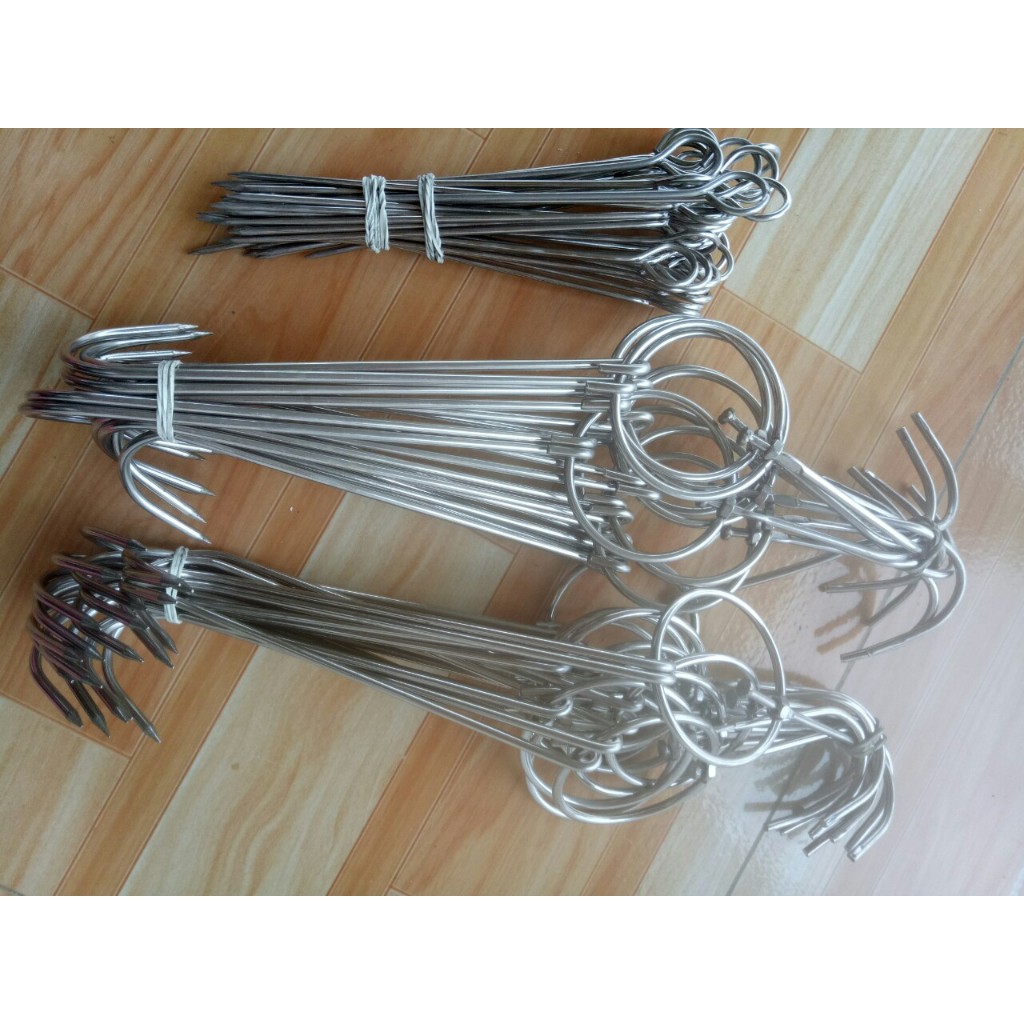 Móc treo gà vịt nướng trong lu lò quay vịt làm bằng INOX 100%