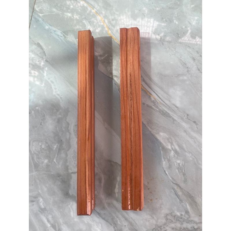 tay nắm tủ gỗ