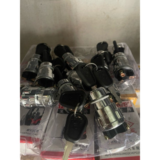 ổ khóa máy xúc lật nhỏ