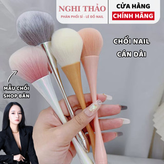 Chổi phủi bụi nail cán dài Nghi Thảo