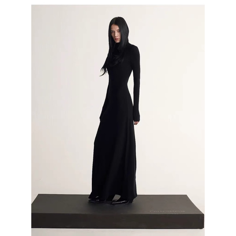 Đầm thun maxi sát nách cổ lọ phong cách thu đông basic | BigBuy360 - bigbuy360.vn