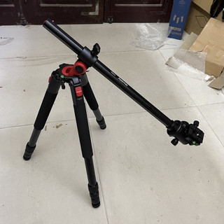 Chân máy ảnh M28A - Trục đứng vuông góc hỗ trợ quay video chuyên nghiệp