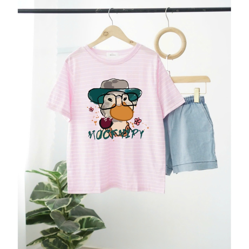 Sét nữ quần đùi jean lưng thun, áo thun ngắn tay kẻ sọc in hình siêu xinh Menina_Studio, sét ngắn nữ