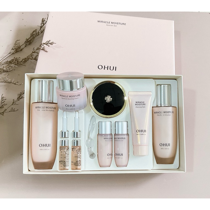 Set OHUI MIRACLE MOISTURE trắng hồng