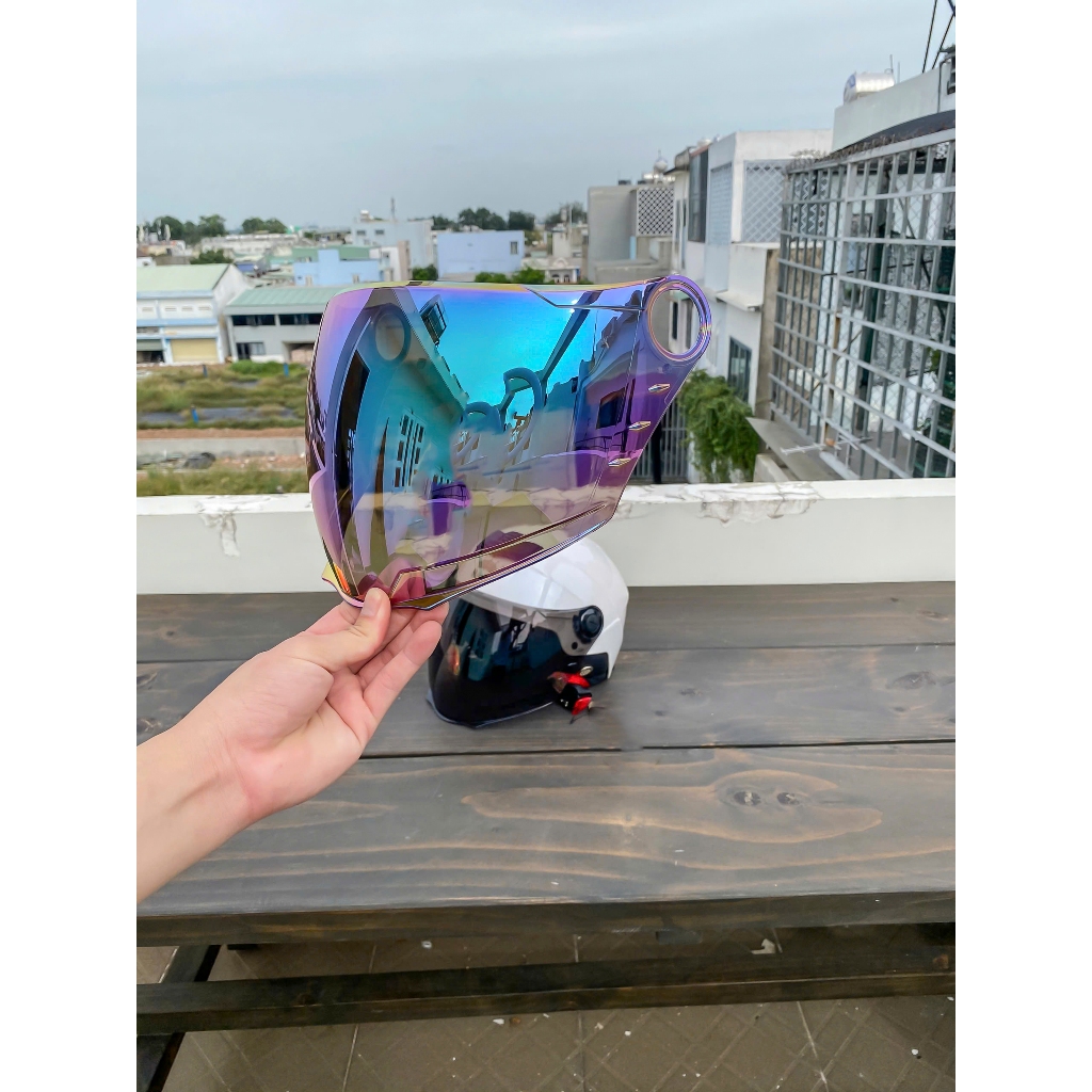 KÍNH TITAN 7 MÀU GẮN MŨ BẢO HIỂM ROYAL M268, ROYAL XH01 và M668