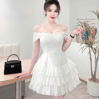 Váy Tapta Xếp Ly Ngực Trễ Vai Eo Đá