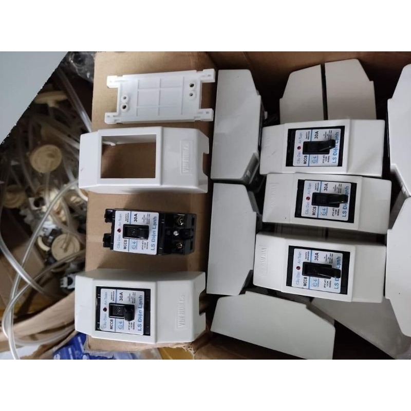 At lioa  20A điều hòa chính hãng