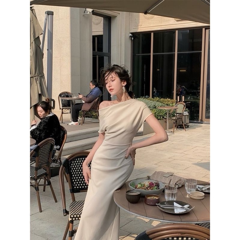 Váy trễ vai, đàm body lệch vai dáng dài xẻ tà sau dự tiệc, đi chơi tết sang chảnh(0002463). | BigBuy360 - bigbuy360.vn