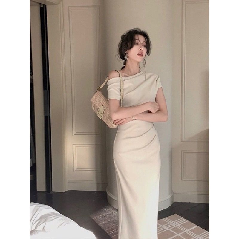 Váy trễ vai, đàm body lệch vai dáng dài xẻ tà sau dự tiệc, đi chơi tết sang chảnh(0002463). | BigBuy360 - bigbuy360.vn