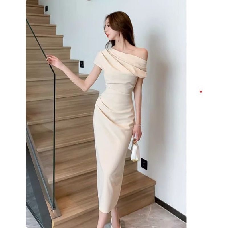 Váy trễ vai, đàm body lệch vai dáng dài xẻ tà sau dự tiệc, đi chơi tết sang chảnh(0002463). | BigBuy360 - bigbuy360.vn