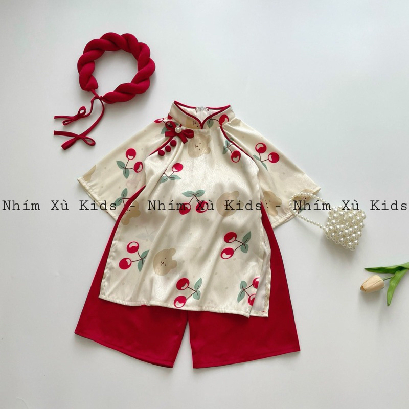   4-28kg  Áo Dài Cherry Gấu Đỏ NHÍM XÙ KIDS Cho Bé Gái 1 Tuổi Đến 8 Tuổi Chất Lụa Vân Gỗ Phối Lụa Tằm Ướt AD142 