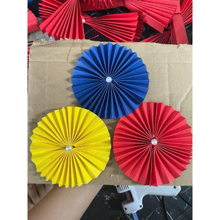 Quạt giấy trang trí tết