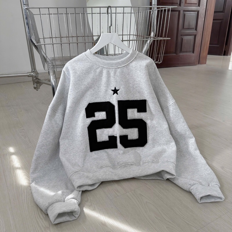 Áo sweater 25 TWENTY FIVE form rộng Boxy Top unisex nam nữ 45kg-80kg - Homies Saigon | BigBuy360 - bigbuy360.vn
