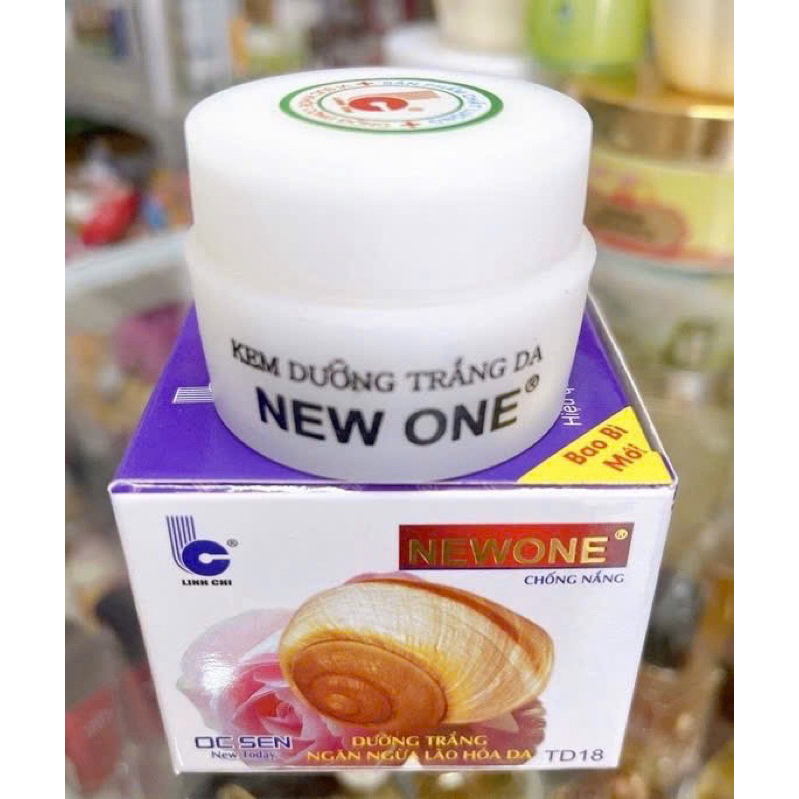 KEM NEW ONE OC SEN DƯỠNG TRẮNG DA LINH CHI THUÝ NGA NEWONE