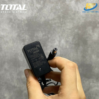 Sạc 12V TOTAL TCLI12071