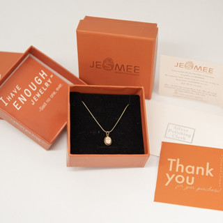 Hộp đựng trăng sức giúp bảo vệ trang sức khỏi ánh nắng, bụi bẩn