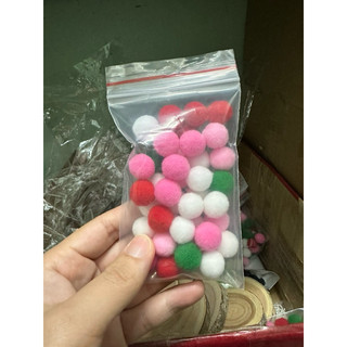 Pompom đủ sắc màu