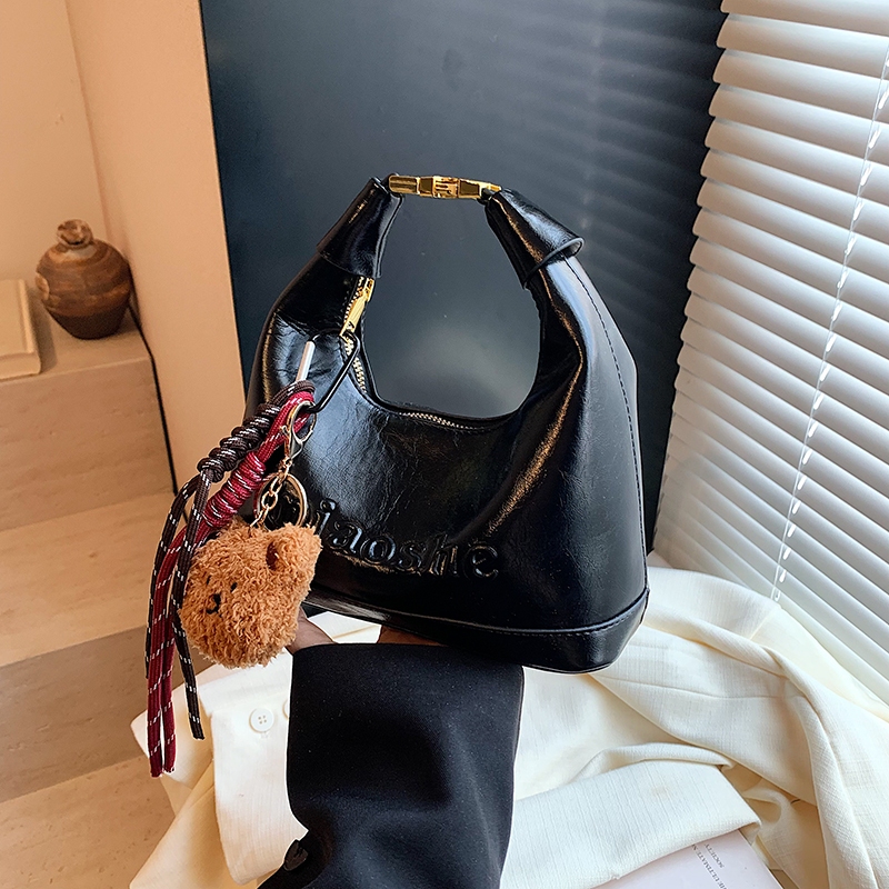 Túi xách nữ ROSASO đẹp mẫu mới hot trend 2024 cầm tay đeo chéo kèm móc khóa đẹp đi làm cà phê TX161 | BigBuy360 - bigbuy360.vn