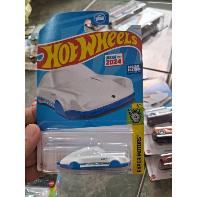MÓC KHÓA HOT WHEELS PORSCHE 911 CARRERA MÀU TRẮNG