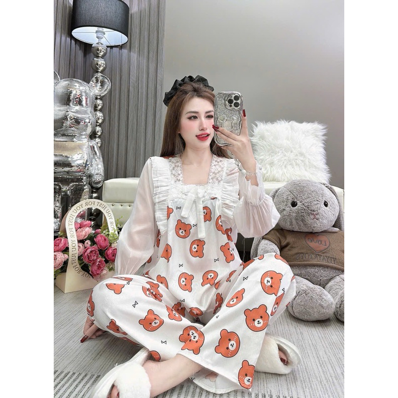 (40-60kg) Bộ Pijama Nữ, Cổ Vuông Ren Viền Bèo, Tay Voạn Dài, Vải Lụa Xước 40-60kg Có hoa Quần Ngủ Vo