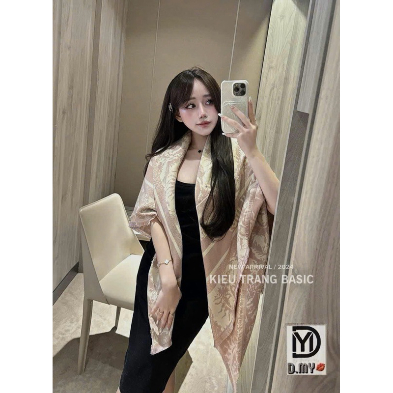Khăn DIOR HỒNG chất Dạ gấm màu hồng 145*145cm mềm mại hàng QCCC