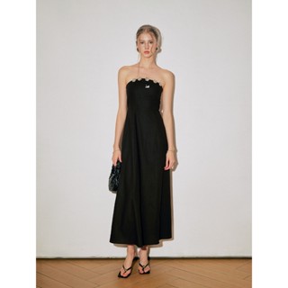 Đầm Linen Cúp Ngực Dáng Xoè Thêu Logo Lauré | 4447 | Lana Official