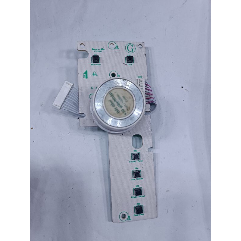 Bo mạch lò vi sóng Sharp R-G371VN W cũ đã qua sử dụng.