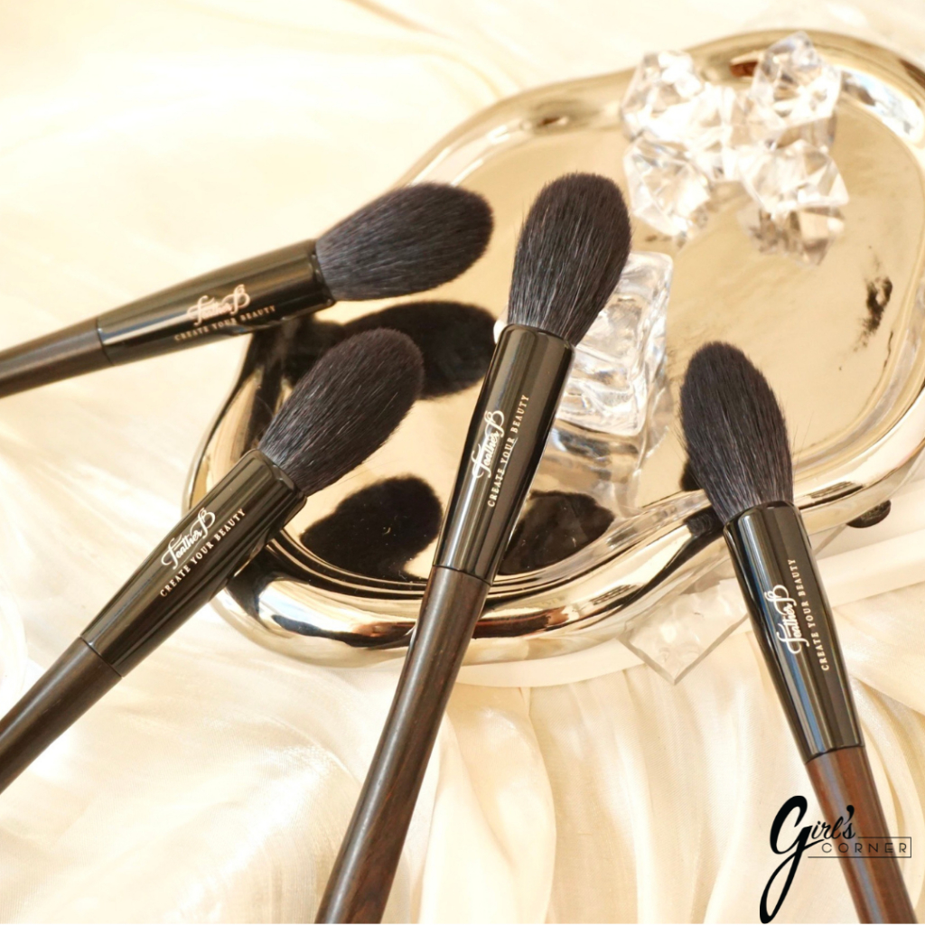 Cọ tan má hồng - cọ nhấn phấn highlight - cọ setting phấn Feather B 79 - Cọ trang điểm Feather B