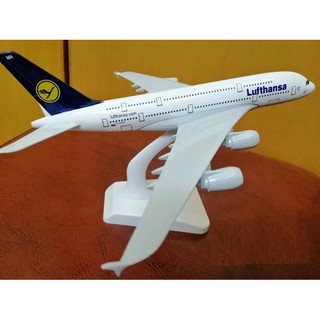 Mô hình máy bay tĩnh A380 Lufthansa 20cm